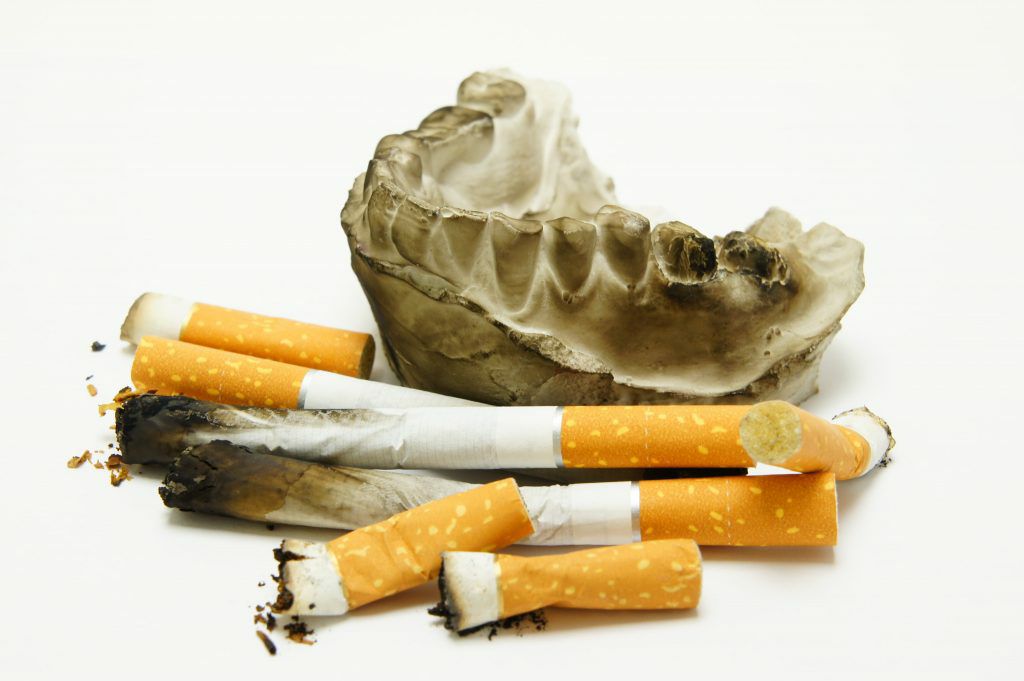 تاثیر سیگار بر سلامت عمومی دهان و دندان